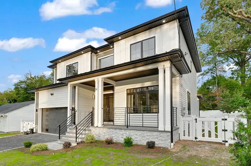 54 Melrose Dr Livingston NJ