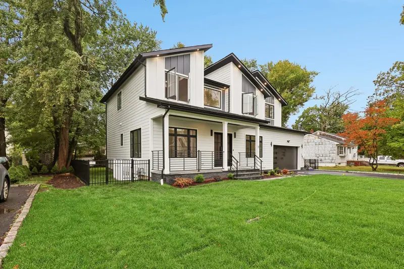 73 W Cedar St Livingston NJ